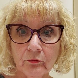 Meet your Posher, Cindy